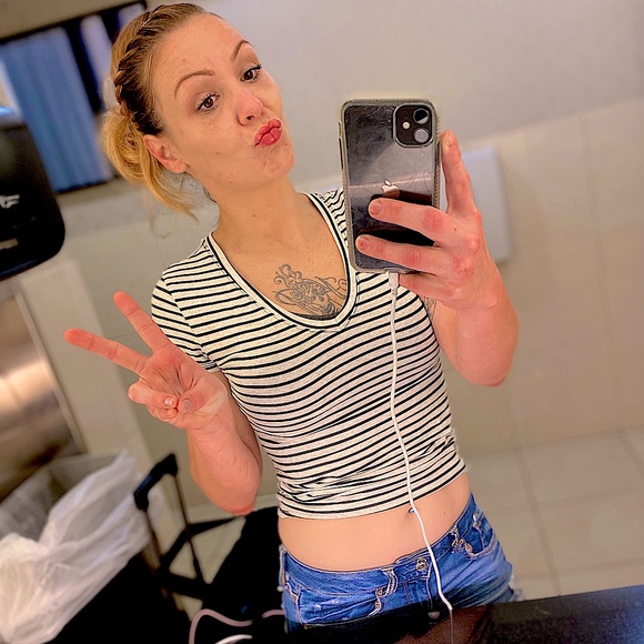 Meet your Posher, Michaela - Picture 9 of 13